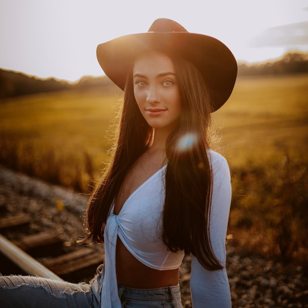 Meet your Posher, Tori
